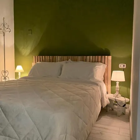 Agrib&b Il Pomo D'oro Panzió 3*