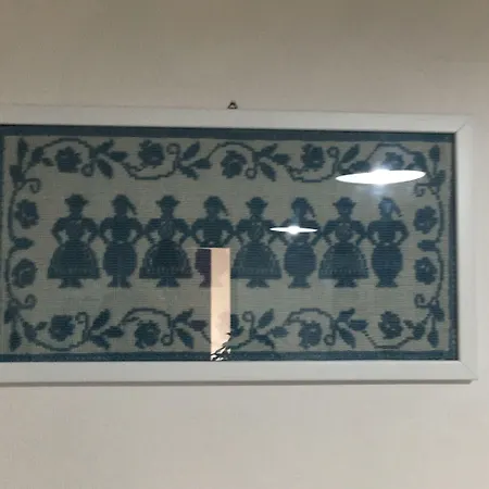 Agrib&b Il Pomo D'oro Oda ve Kahvaltı 3*