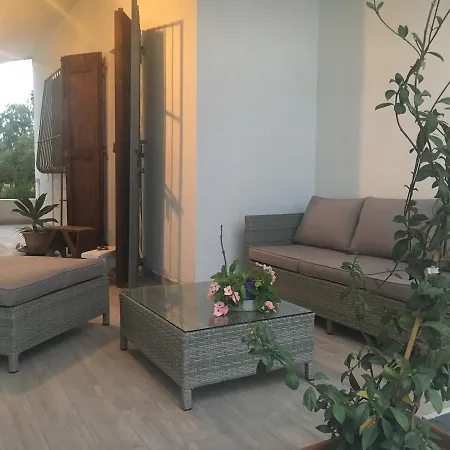 Agrib&b Il Pomo D'oro 3* Ассемини