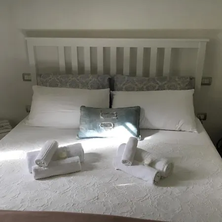 Il Pomo D'oro - Daily Hygienized Bed & Breakfast 3*