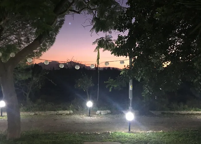 Agrib&b Il Pomo D'oro Oda ve Kahvaltı 3*