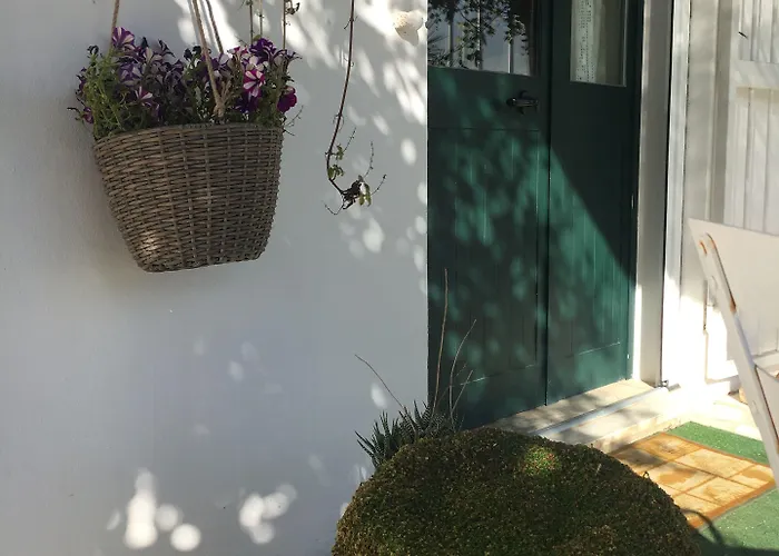 Agrib&b Il Pomo D'oro Oda ve Kahvaltı Assemini