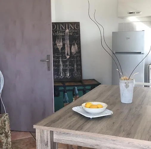 Agrib&b Il Pomo D'oro Oda ve Kahvaltı Assemini