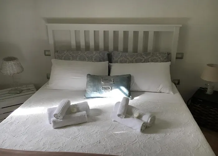 Agrib&b Il Pomo D'oro Oda ve Kahvaltı 3*