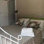 Bed & Breakfast Agrib&b Il Pomo D'oro 3*