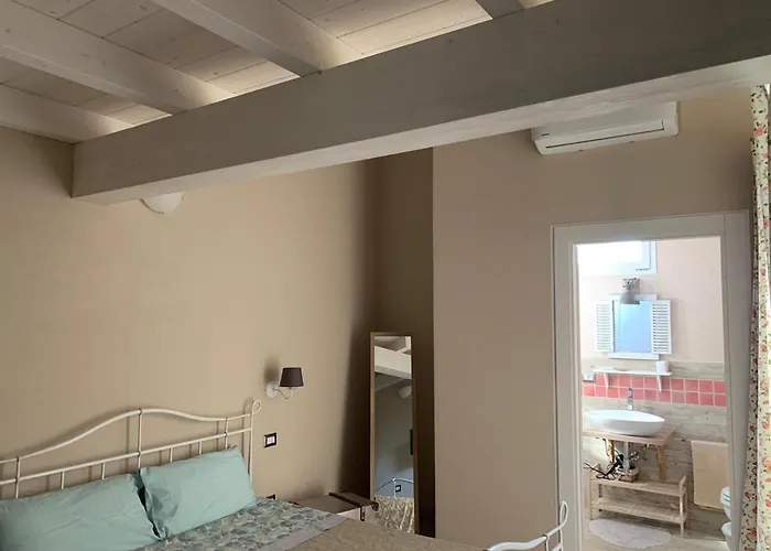 住宿加早餐酒店 Agrib&b Il Pomo D'oro 阿塞米尼